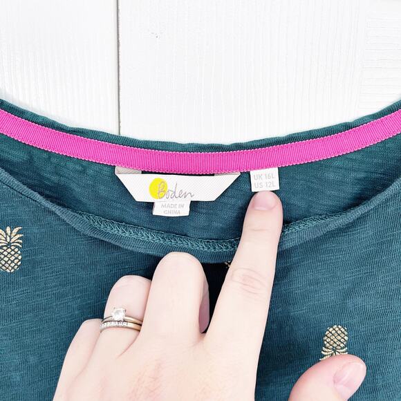 Boden Paulina Jersey Knit Dress in Golden Foil Pineapple Print - Picture 4 of 7